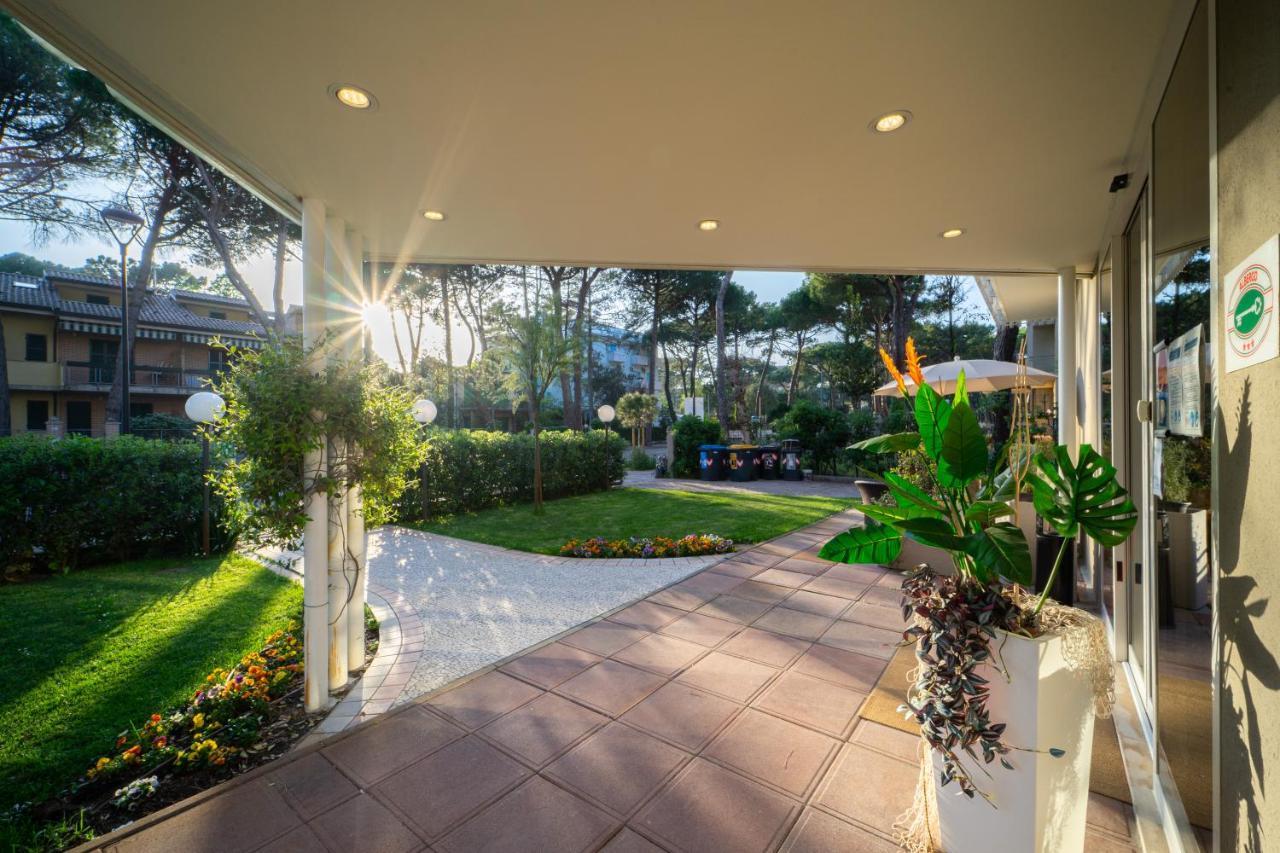 B&B Isabella Milano Marittima Exteriör bild